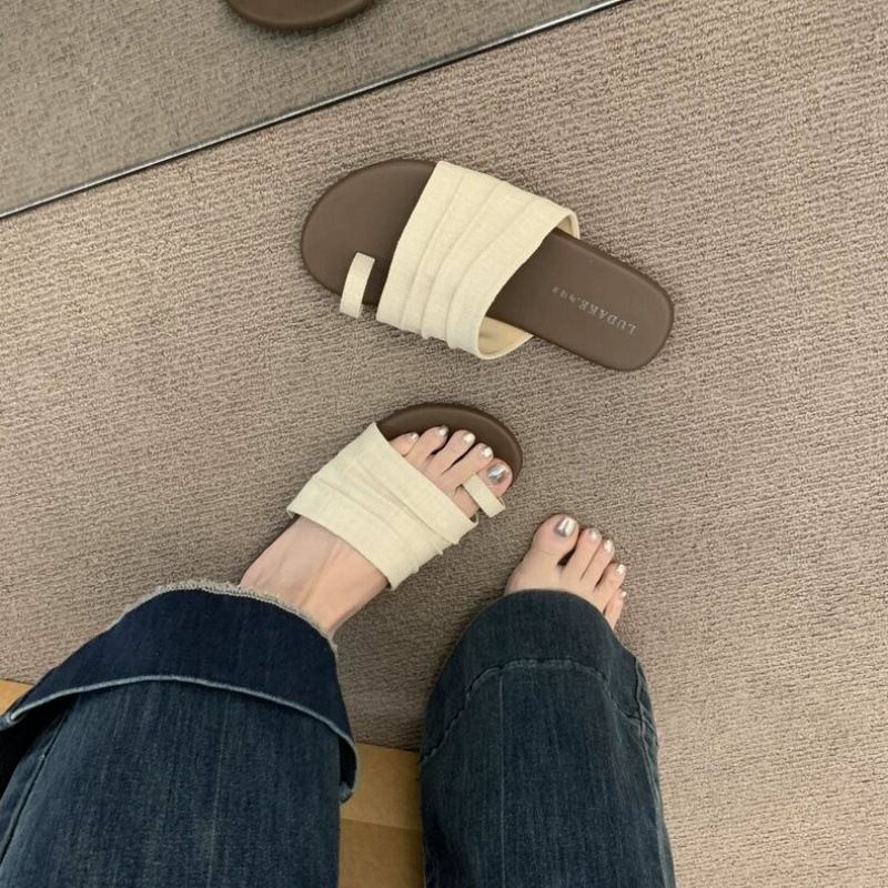 Comfortable New Toe Set 2026 Simple One Word Belt Soft Bottom Korean Edition Cool Slippers For Women's Summer Outerwear_voghion.com