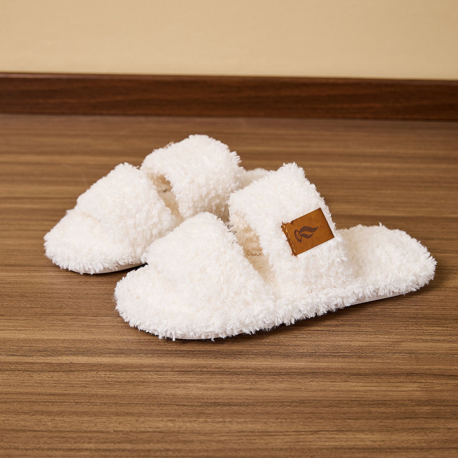 Womens Fashion Fuzzy Slippers Classic Two Strap Design Soft Padded Insole For Daily Wear And Casual Lounging_voghion.com