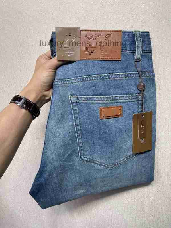 Designer jeans luxury men's jeans Autumn and winter thick denim jeans stylish and slim-fit Combining Vintage Design Elements with Modern Comfort KV54 Men's Jeans
