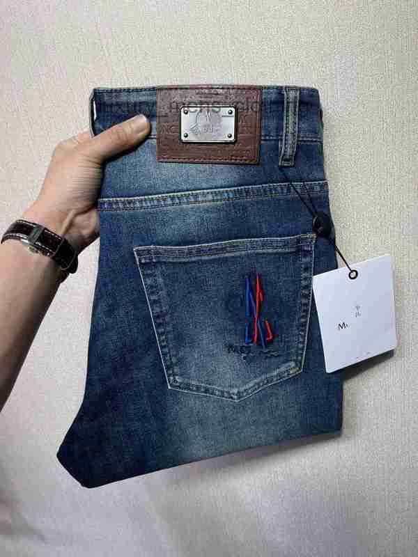 Designer jeans luxury men's jeans Autumn and winter thick denim jeans stylish and slim-fit Combining Vintage Design Elements with Modern Comfort KV54 Men's Jeans