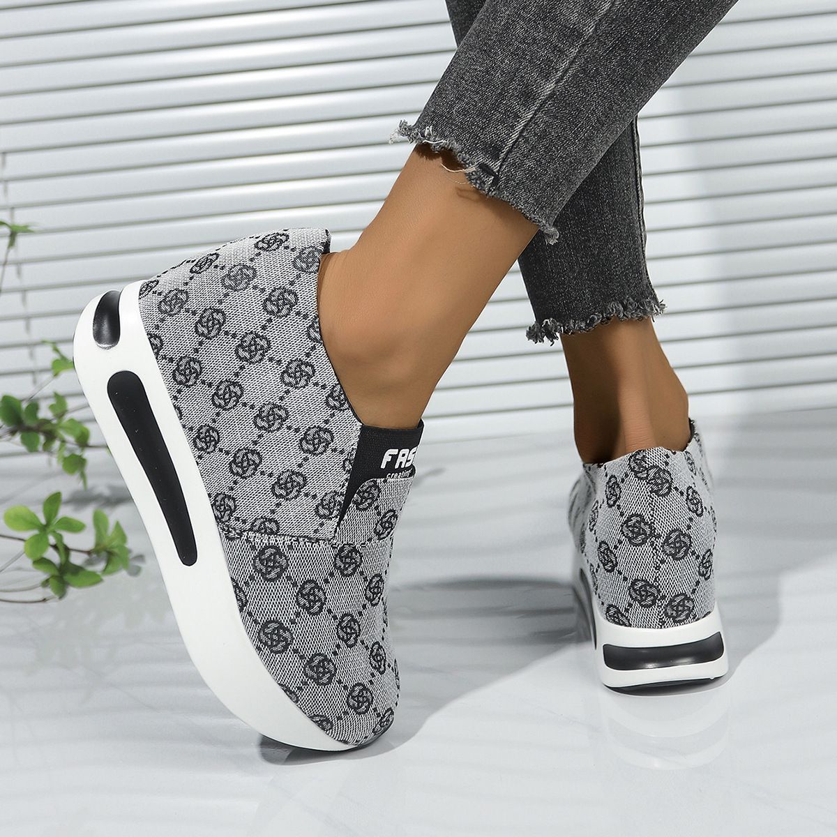 2026 Spring Summer New Fashion Print Design Women's Sports Outdoor Versatile Soft Bottom Comfort Casual Shoes_vogvips.com