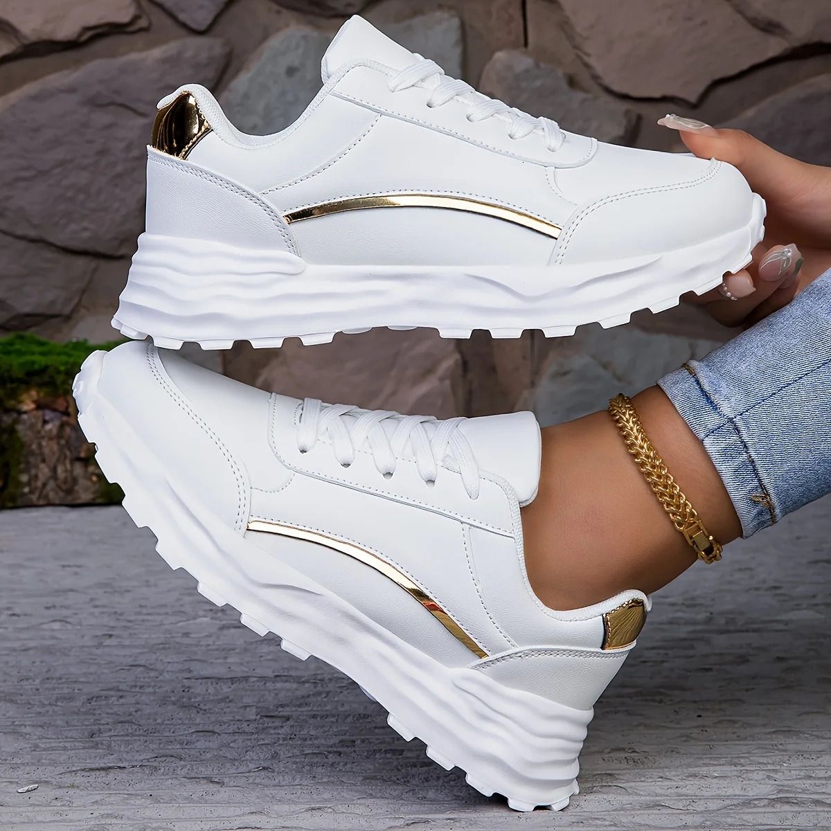 Scarpe da ginnastica casual da donna a tinta unita con lacci, leggere, con suola morbida, basse, comode per camminare e allenarsi 260409_voghion.com