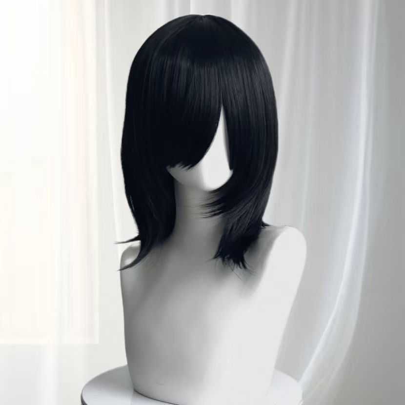 Cosplay wig bob style 40cm with side bangs medium-long detail view 5