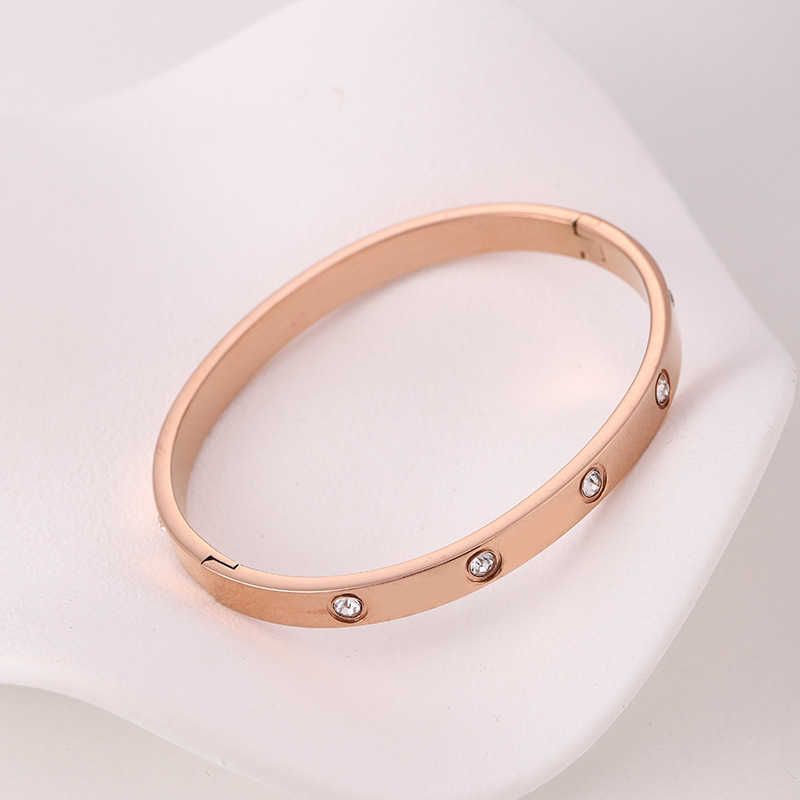 C1 Rose Gold Armband (tio diamanter)