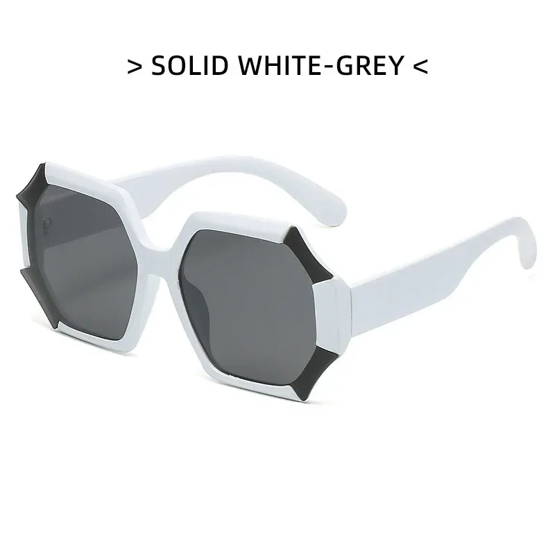 G06 White Gray