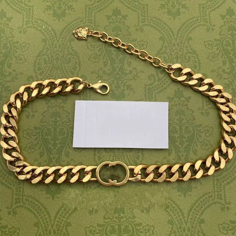 Collier G