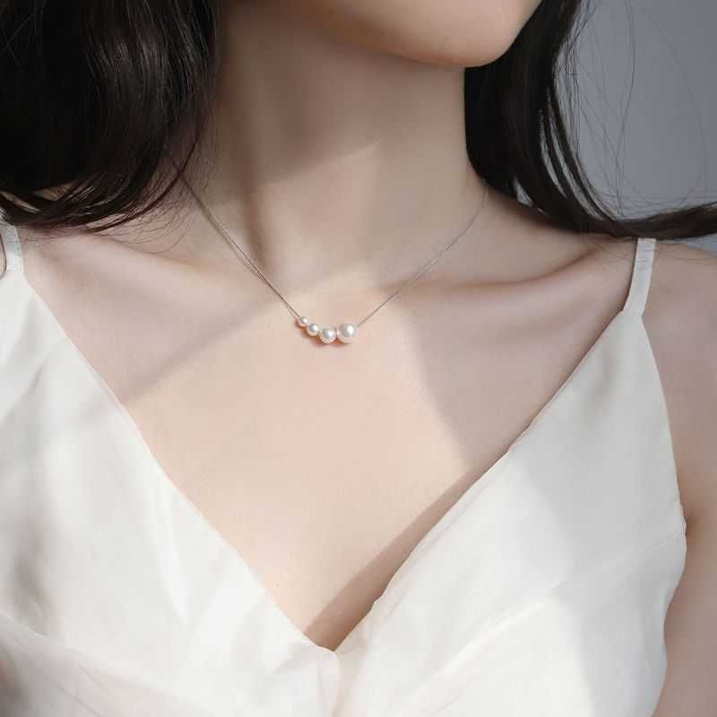 Xl181 Minimalist Pearl Necklace with 4