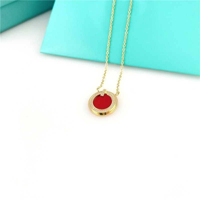 Rose Red Beige t Family&#039;s New Necklace