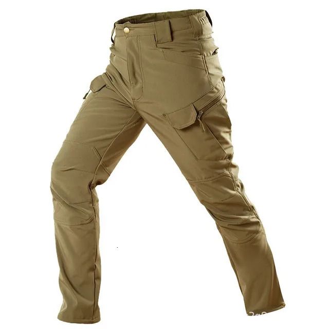 pantaloni kaki