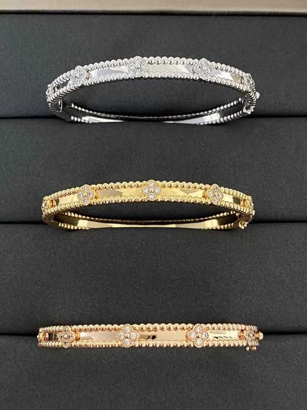 Kaleidoscope Bracelet Size 16-19