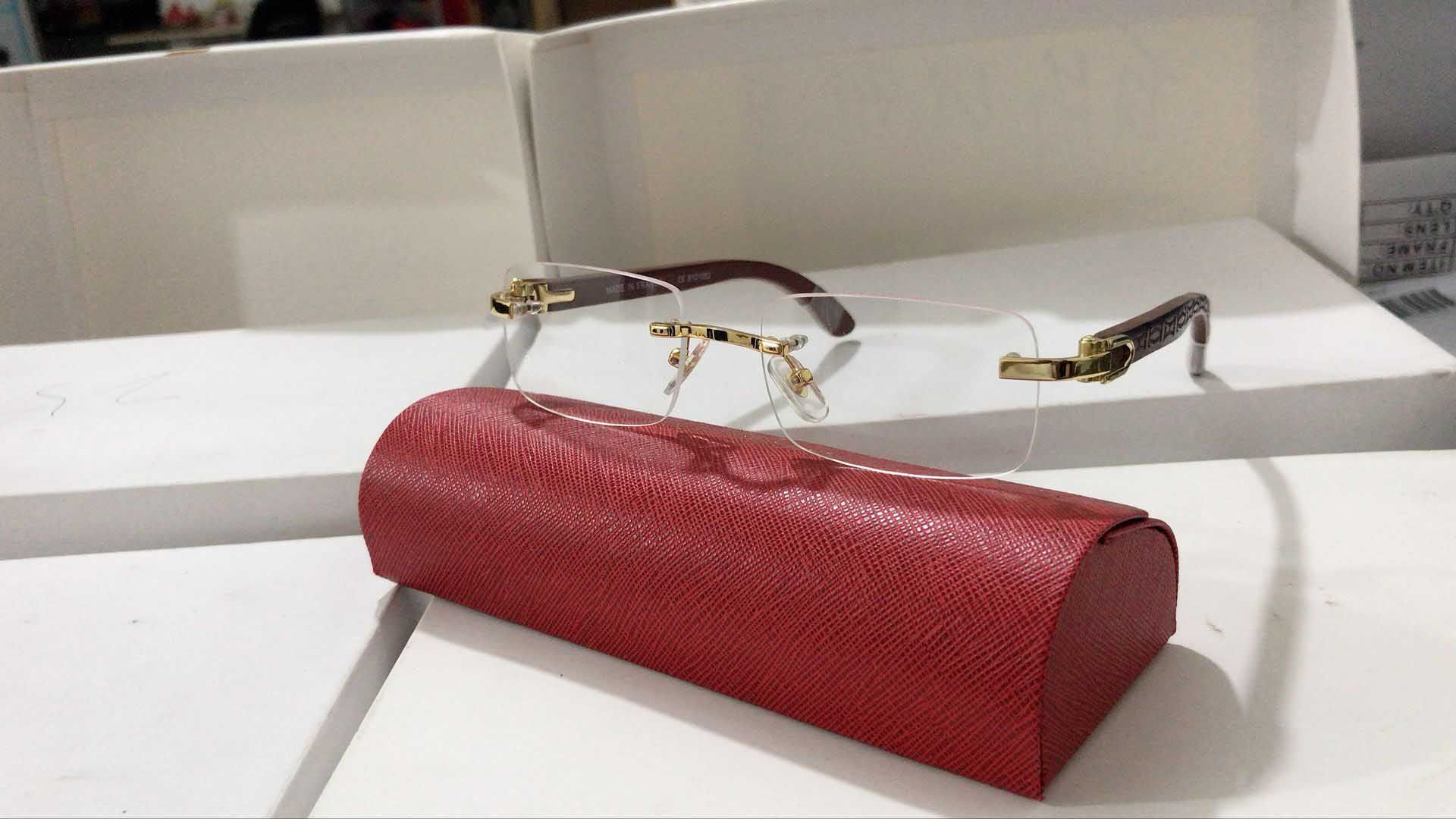 Designer-Sonnenbrille für Männer, übergroße Sonnenbrille für Frauen, Büffelhorn, Sonnenbrille, quadratisch, Vintage, Carter Eyewear Marke aus Holz_voghion.com