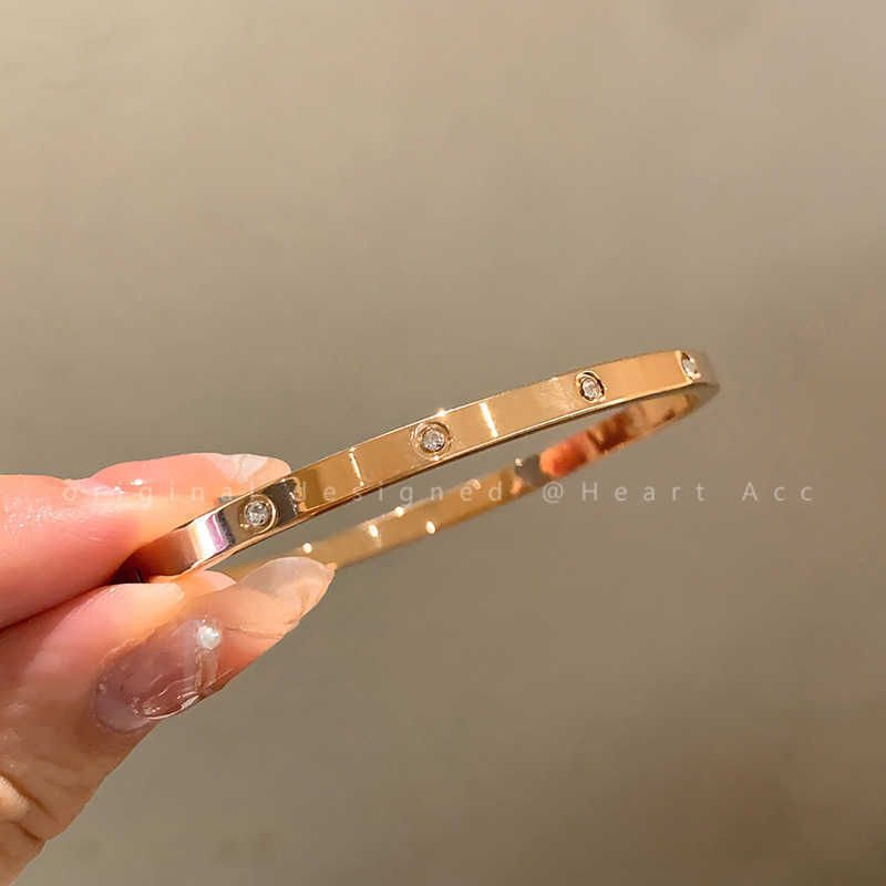 Rose Gold Diamond Dot Bracelet