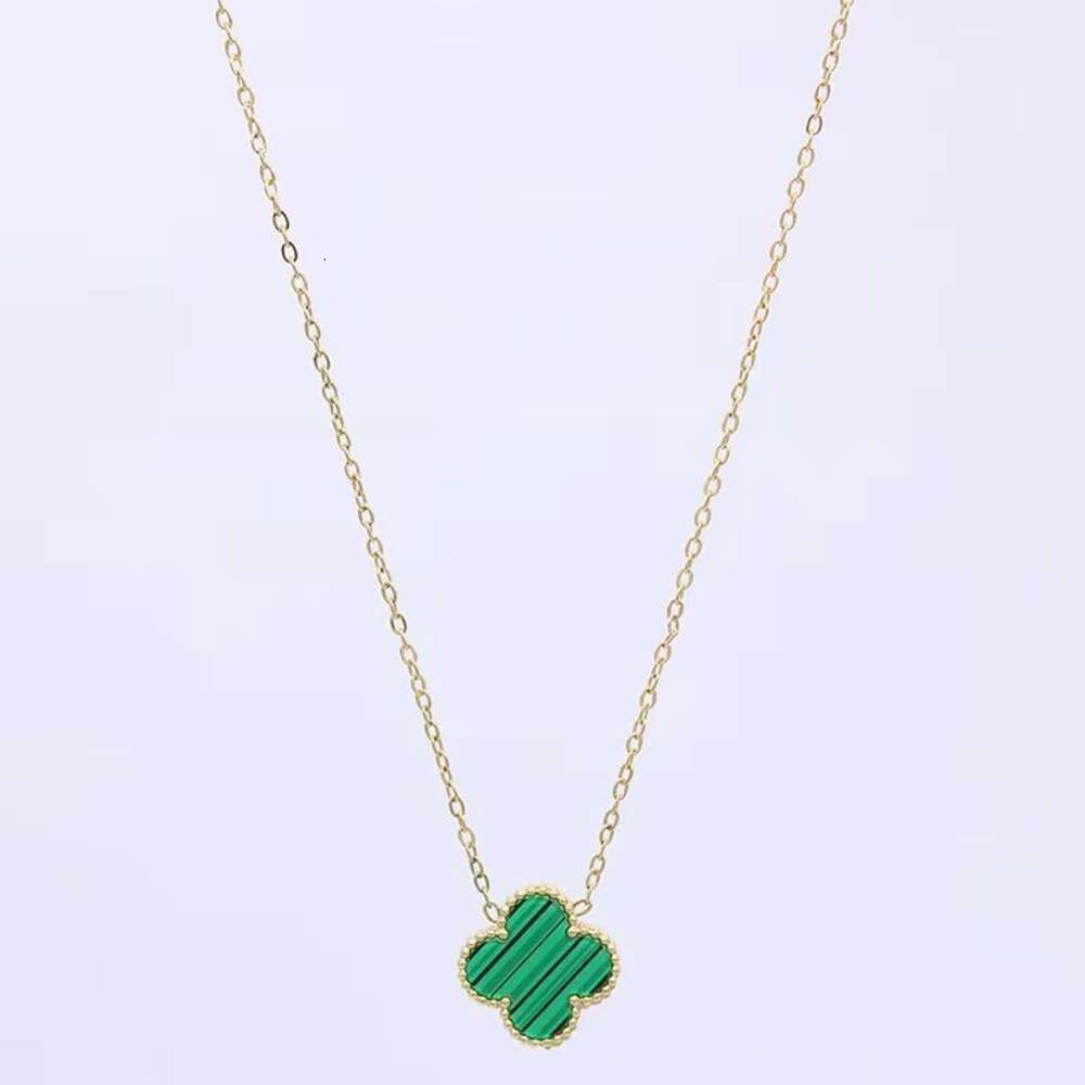 8850 Golden Green Clover Chain