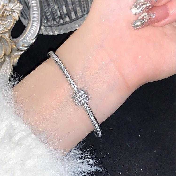 Bracciale a vita intera in argento e zirconio