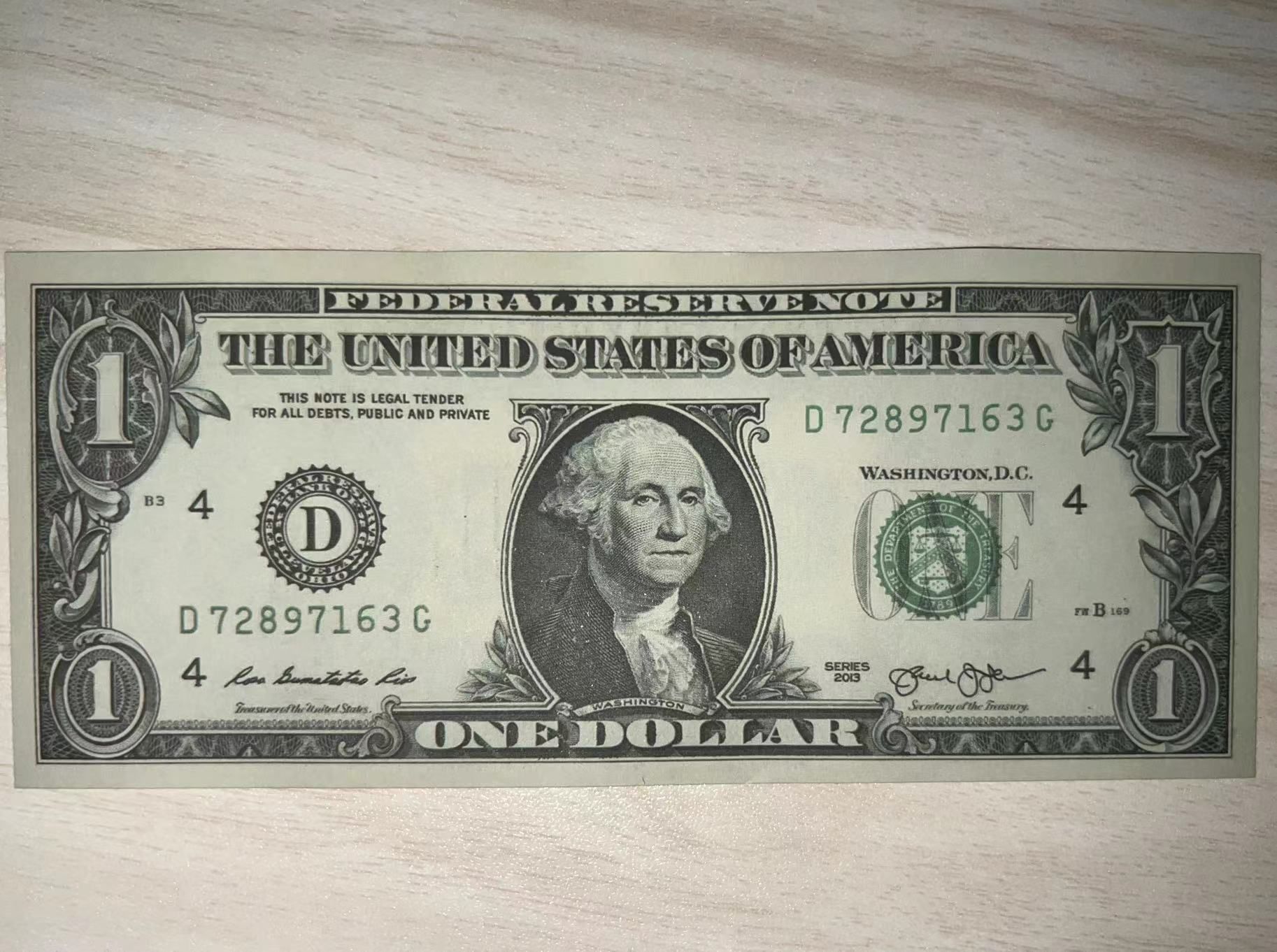 1 Dollar