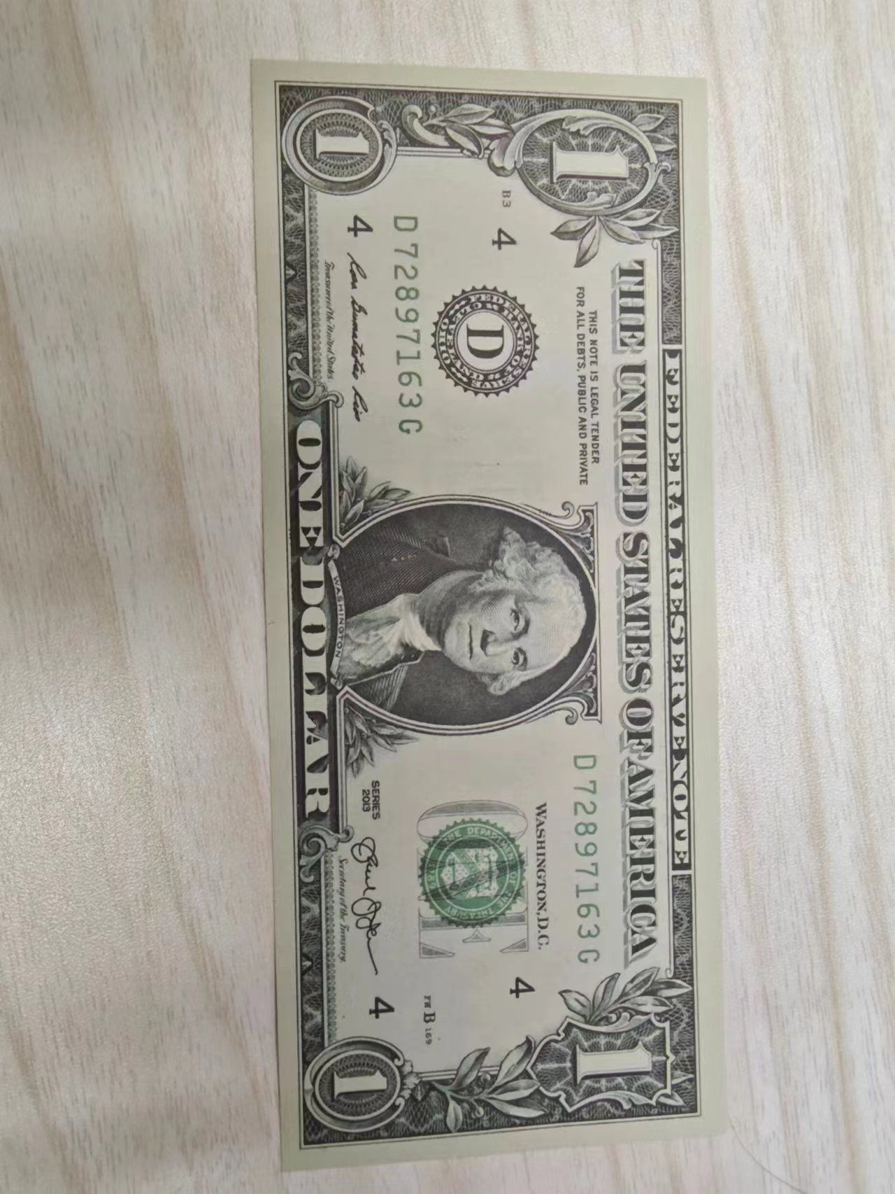 1 dollaro