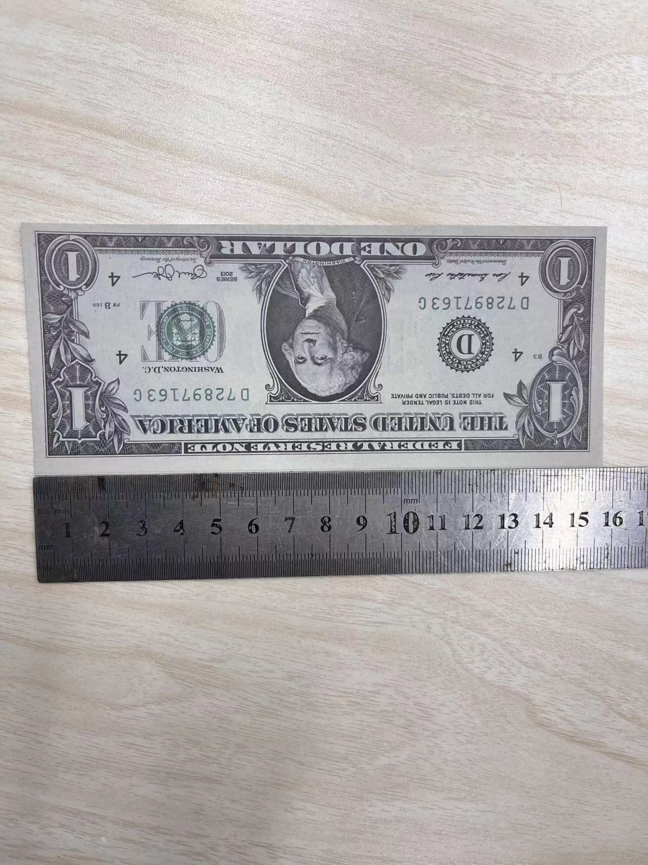 1 dollaro