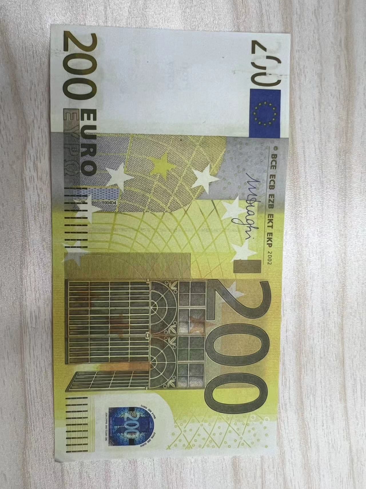 200 euro