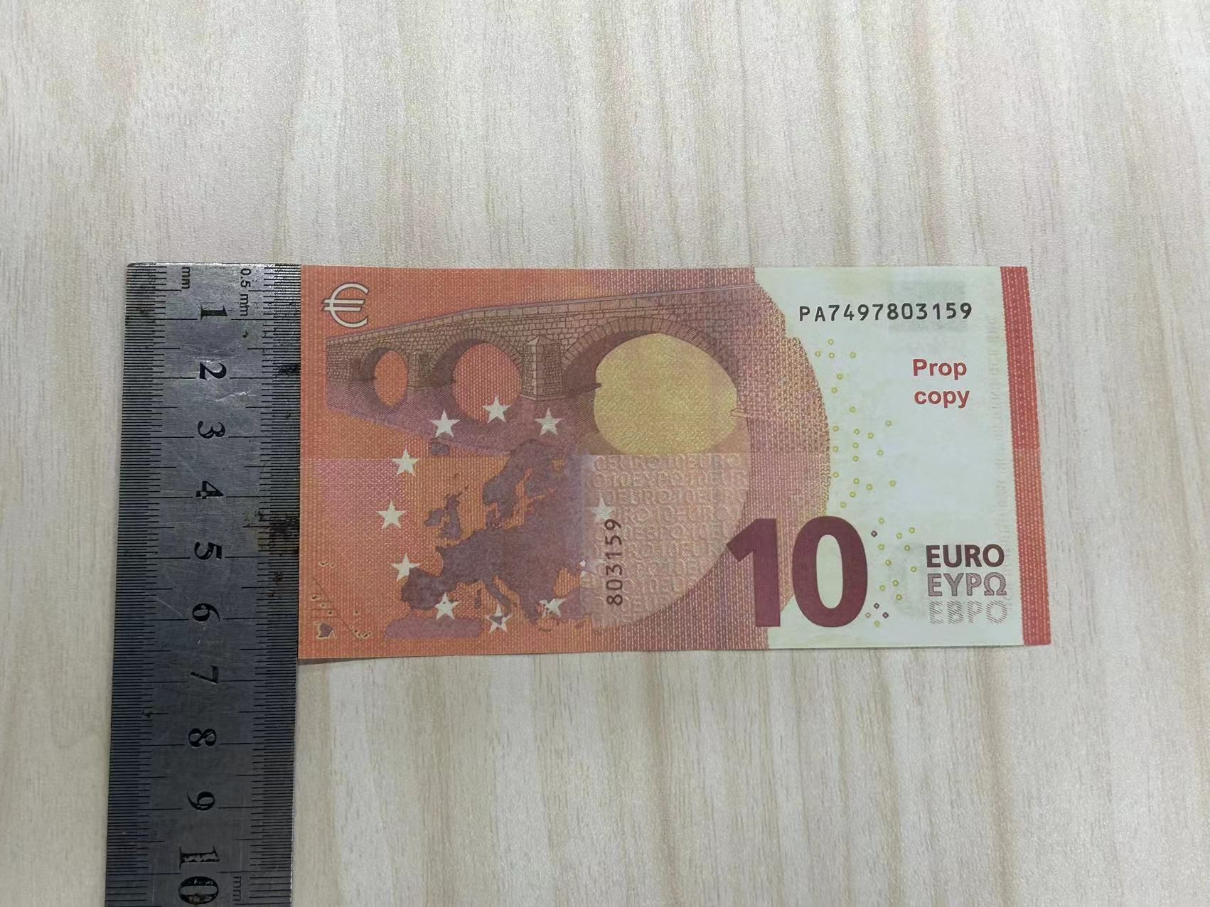 10 euro.