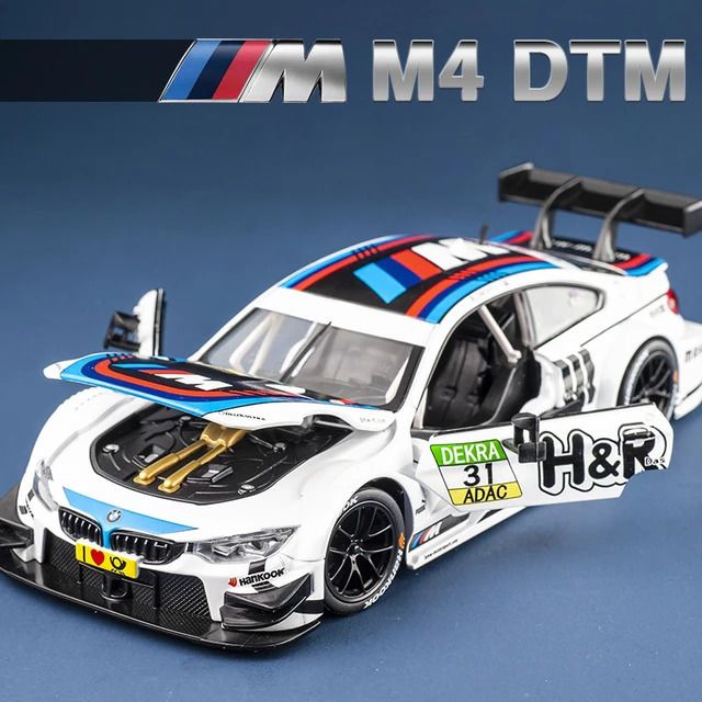 Opcje: M4 DTM White