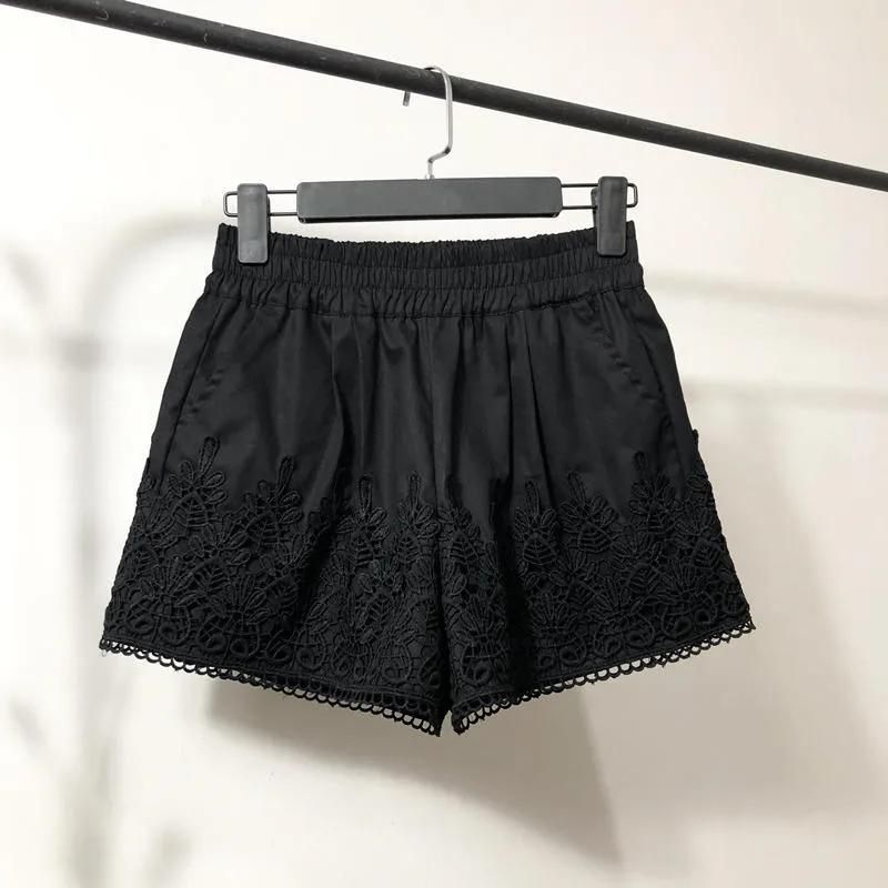 svarta shorts