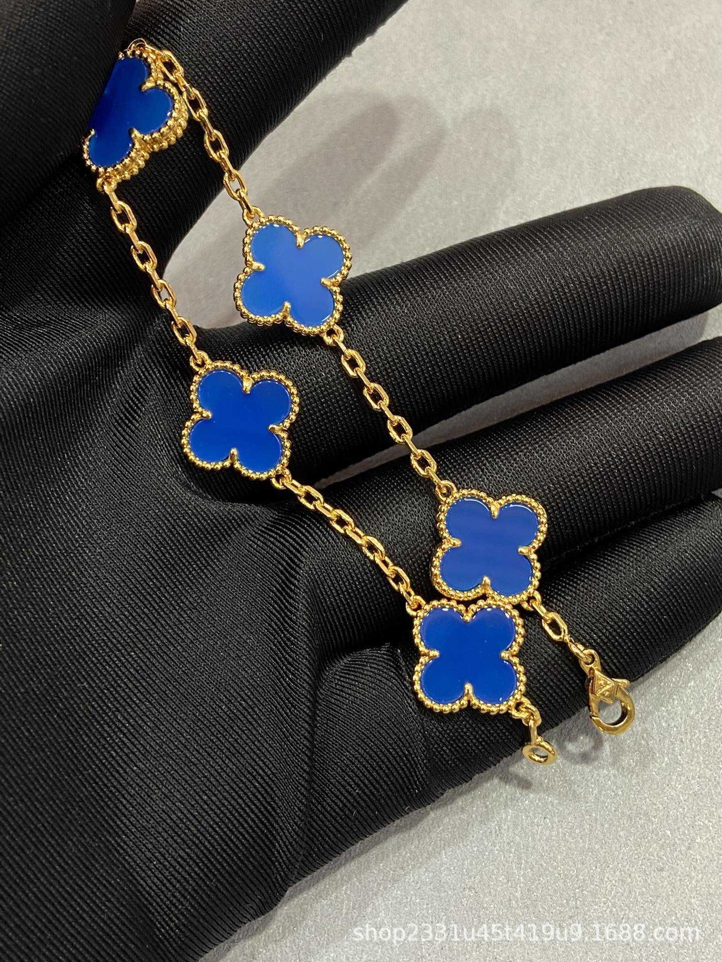 Five Flower Blue Jade Chalcedony Brace