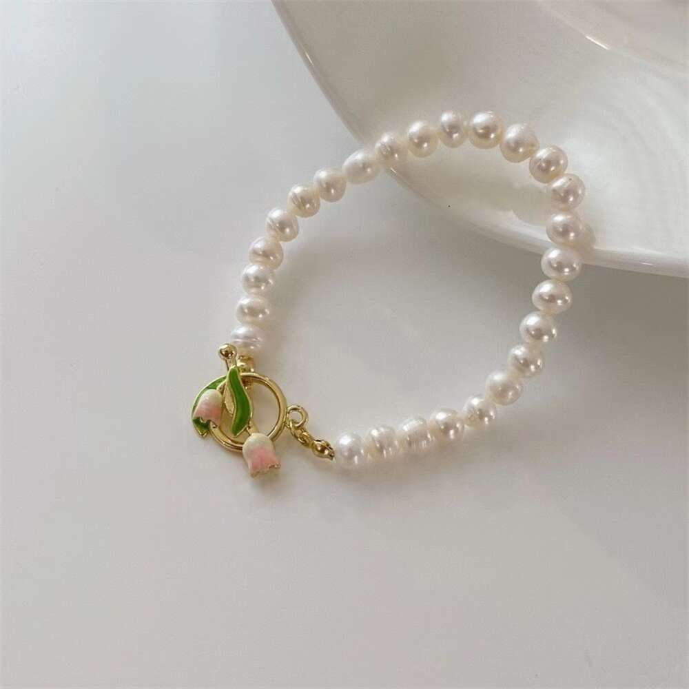 Tulip Pearl Bracelet