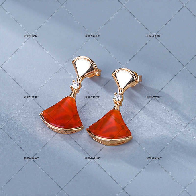 Agate rouge sans diamant-v or