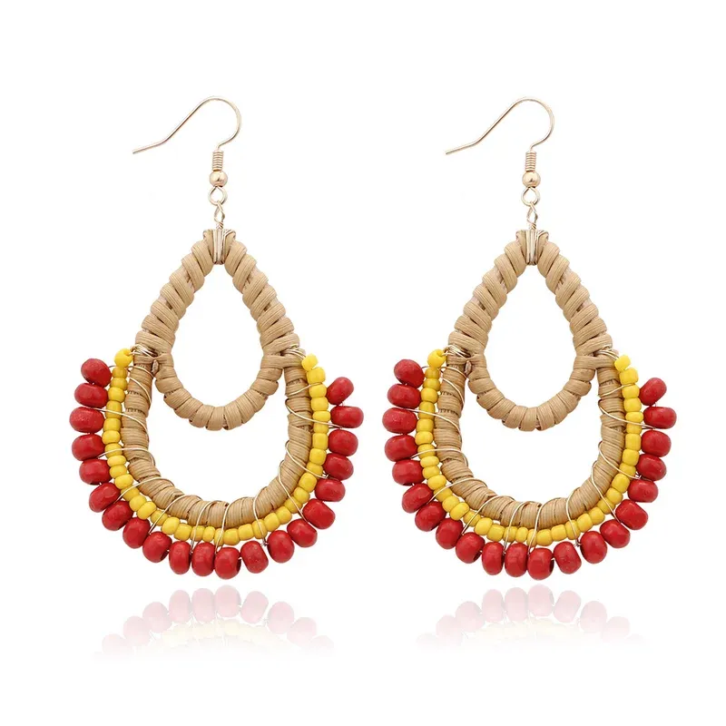 Boucle d'oreille rouge