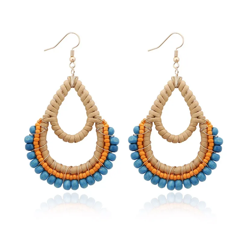 Boucle d'oreille bleue