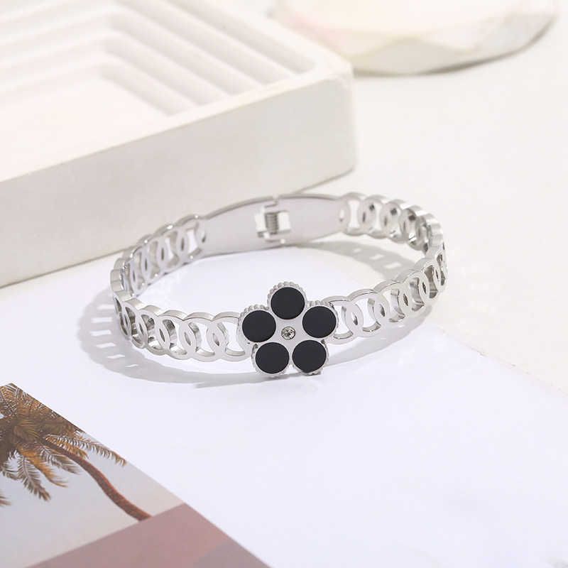 A001 Silver