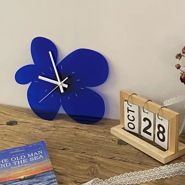 Clock Scale Blue