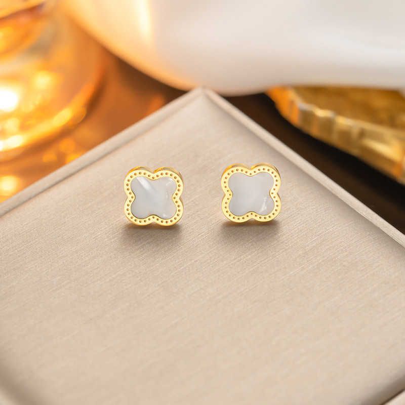 6603 Golden White Ear Nail