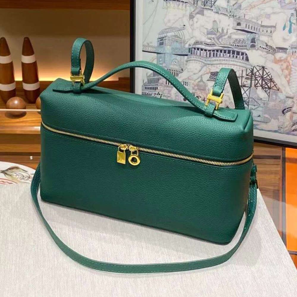 Top Layer Togo Emerald (gold Buckle)