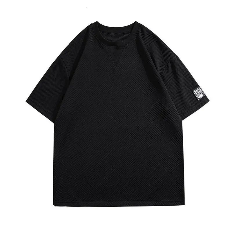 svart t-shirt
