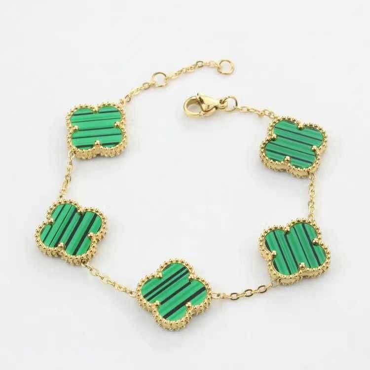 15 Large 18k Gold Bracelets in Green-18k