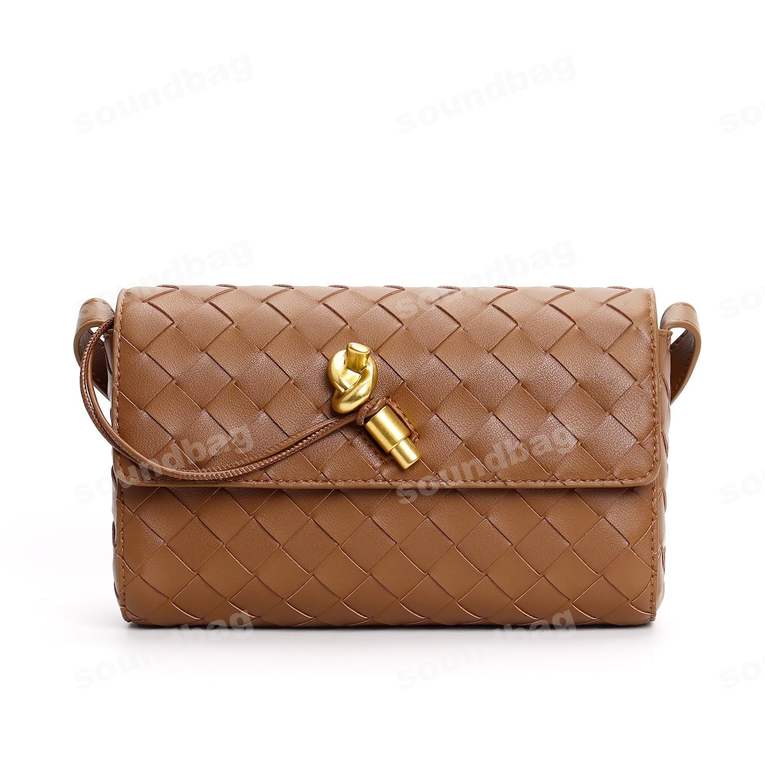 B8 - Brown (21 * 6 * 13 cm)