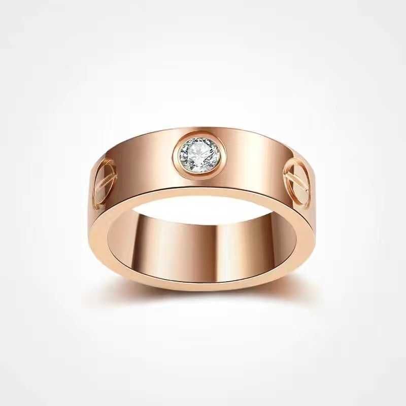 Roségold mit Diamant