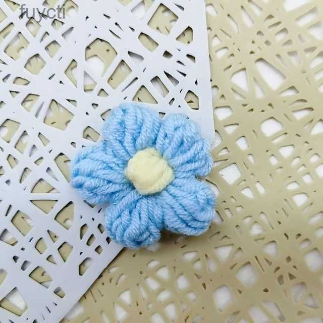 Sky Blue Yellow-4.5cm Flower 30pcs