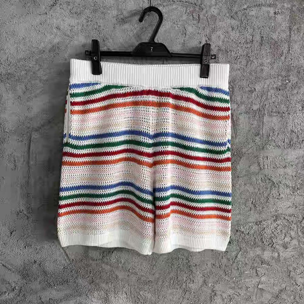 short à rayures colorées