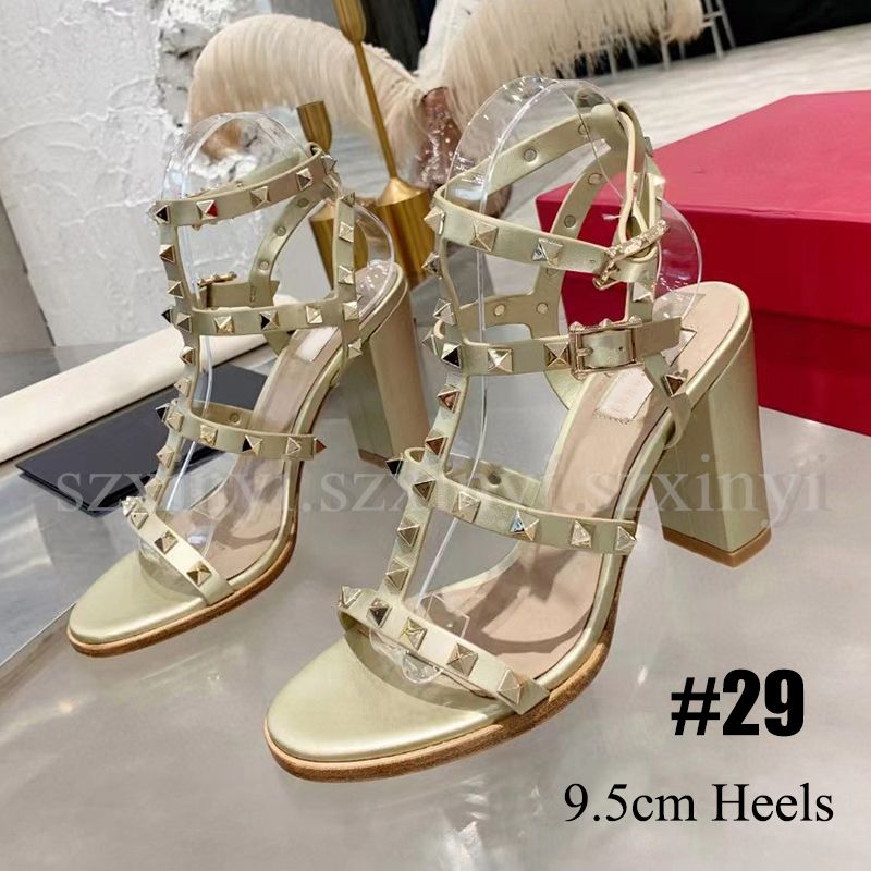 #29 with 9.5cm heels