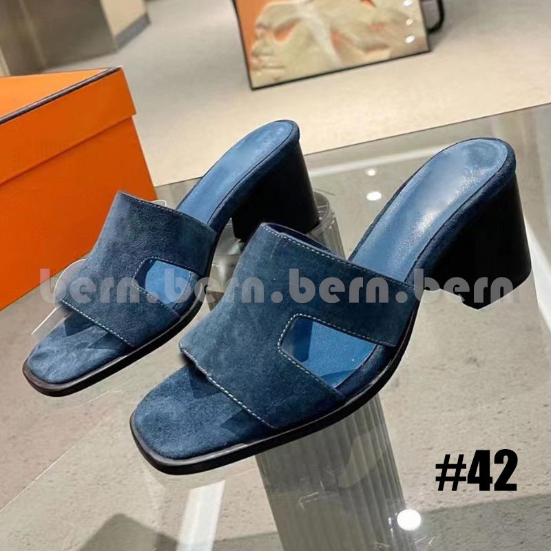 #42 with 6cm heels