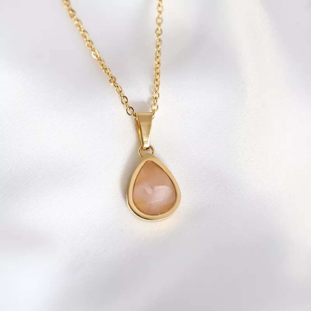 Quartz rose (goutte d'eau.)-Collier