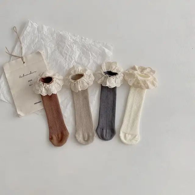 4 pairs lace