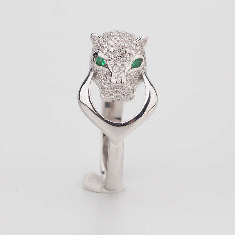 Anello con testa di leopardo con fibbia