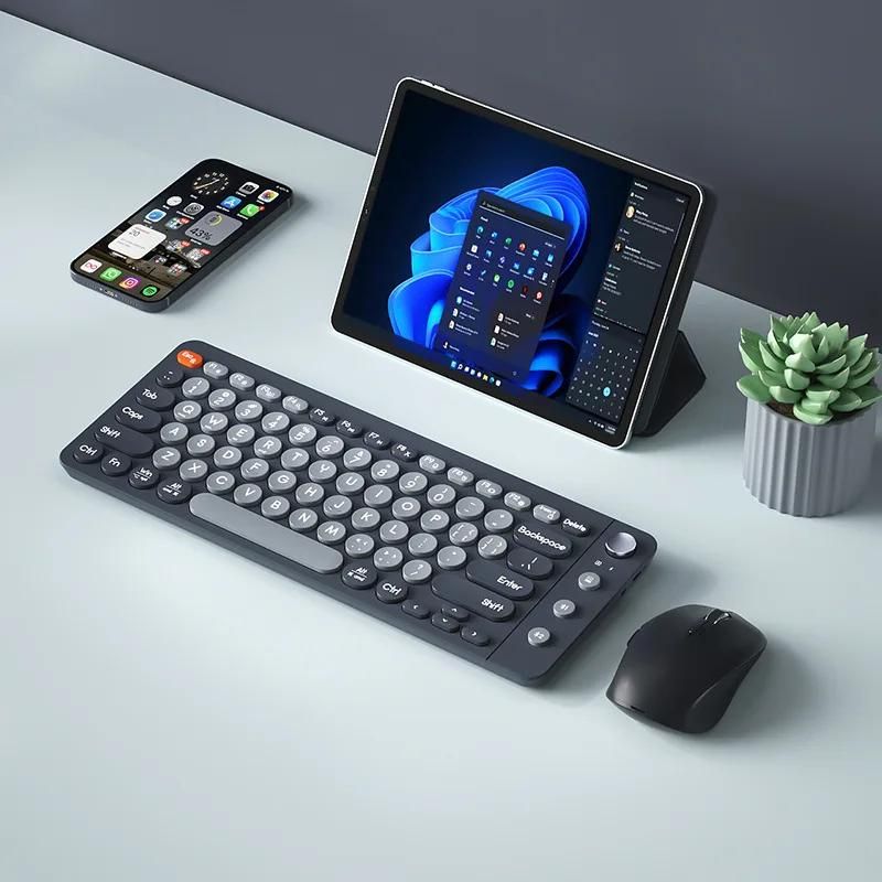 Color:keyboard and mouse