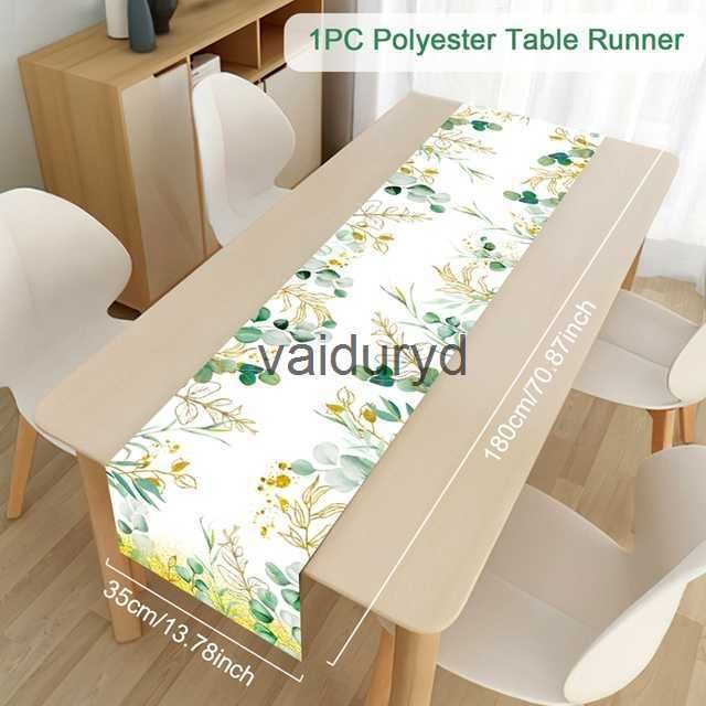 Table Runner 1