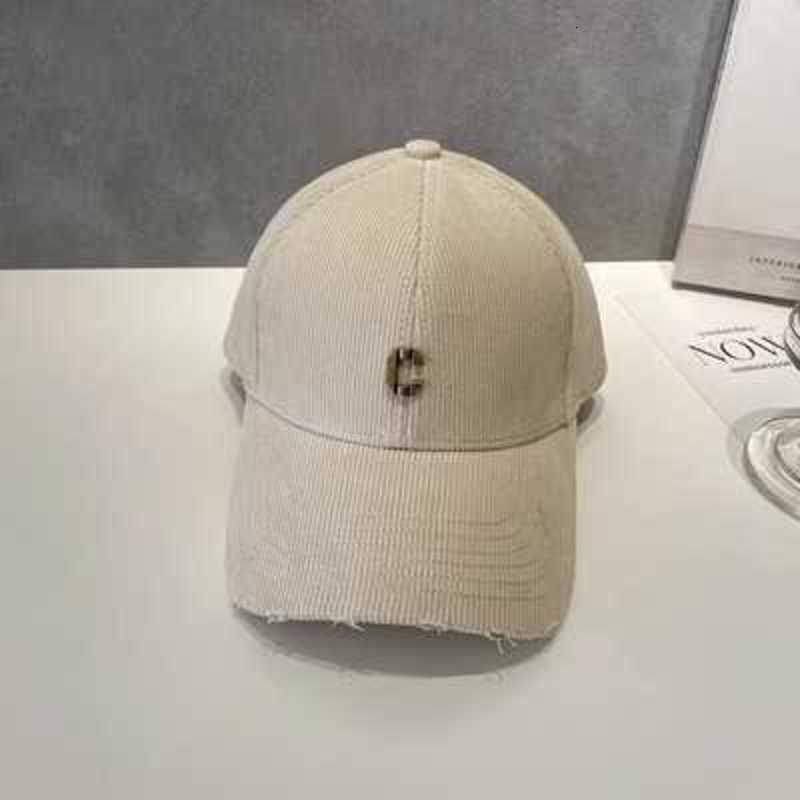 c-letter baseball cap - beige