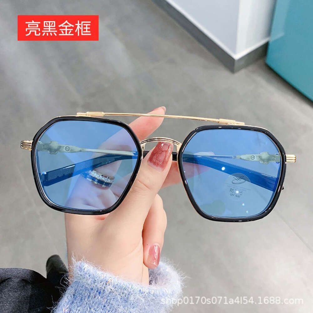 Bright Black Gold Frame (blue Chip)-Di