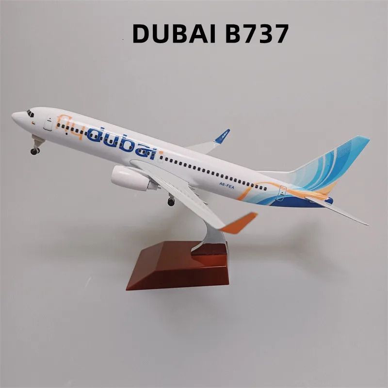 Dubai B737.